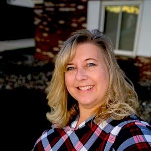 Meet your Posher, Becky